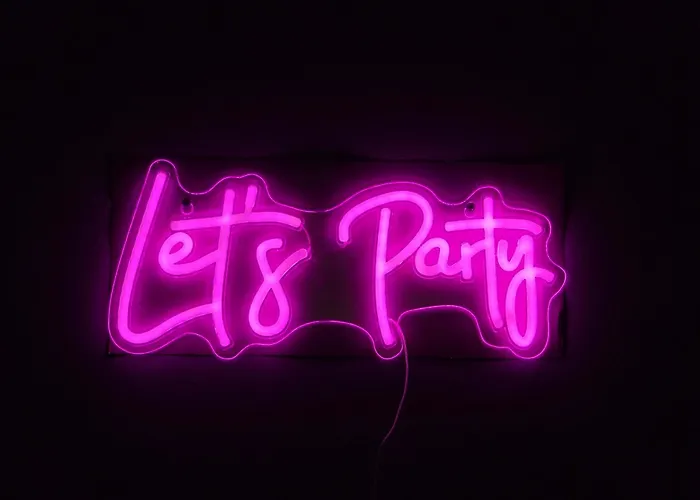 K21 Party With Inhouse Ruin Pub Lejlighedshotel *